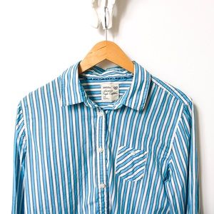 American Eagle Blue & White Striped Button Up Top